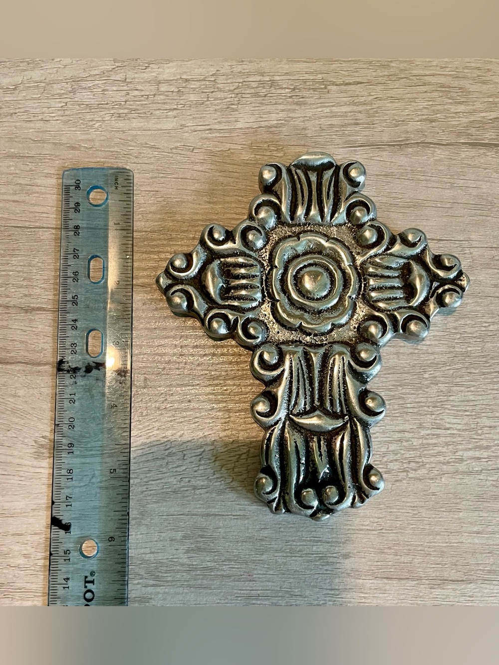 Decorative Ornate Silver Cross - Picture 4 of 5